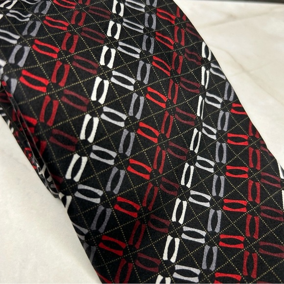 Croft & Barrow 61” Silk Black and Red Patterned Tie - Picture 2 of 3